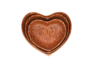 Set of 3 Coconut Wood Heart-Shaped Plates | Natural