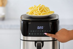 7L Air Fryer Wiz with Built-In Scale | 200°C | 9 Cooking Programs | Convenient Features