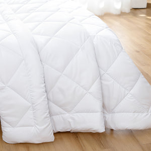 Microfiber/Bamboo Blend Quilt | Hypoallergenic & Antibacterial | King