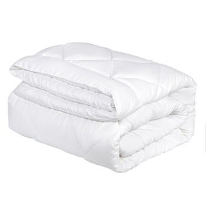 Microfiber/Bamboo Blend Quilt | Hypoallergenic & Antibacterial | Queen