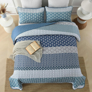 Classic Hydrangea Quilted Bedspread Set | 3-Piece | Soft & Cozy Quilt & Pillow Covers