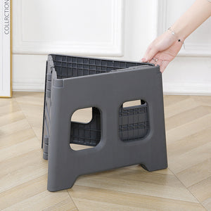 Green Portable Folding Outdoor Toilet with Lid | Heavy Duty 150kg Capacity