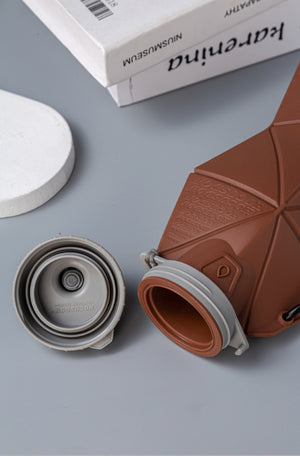 Foldable Silicone Water Bottle 700ml | Leakproof Travel & Sports Hydration | Brown Cup Lid & Grey Body