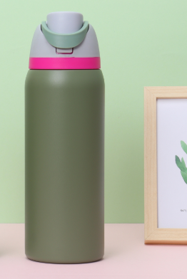 Insulated Water Bottle 32oz | 304 Stainless Steel | Dual-Drink Pop-Up Lid | Green