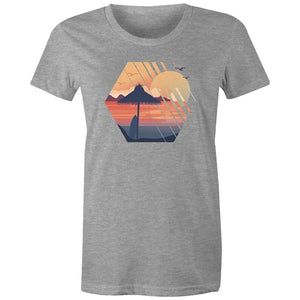 Women's Chilled Sunset Beach T-shirt