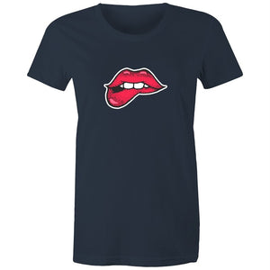 Women's Twisted Lip T-shirt