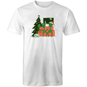 Men's Happy Alien Family T-shirt