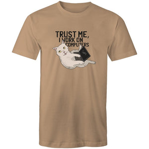 Men's Trust Me, I Work On Computers Cat T-shirt