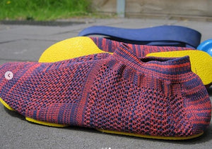 XtremeKinetic Minimal training shoes red/blue size US MAN(9 -10.5) EURO SIZE 43-44