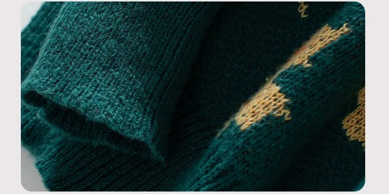 Women's Knitted Pullover Sweater With Maple Leaf Print | Sizes S-XL