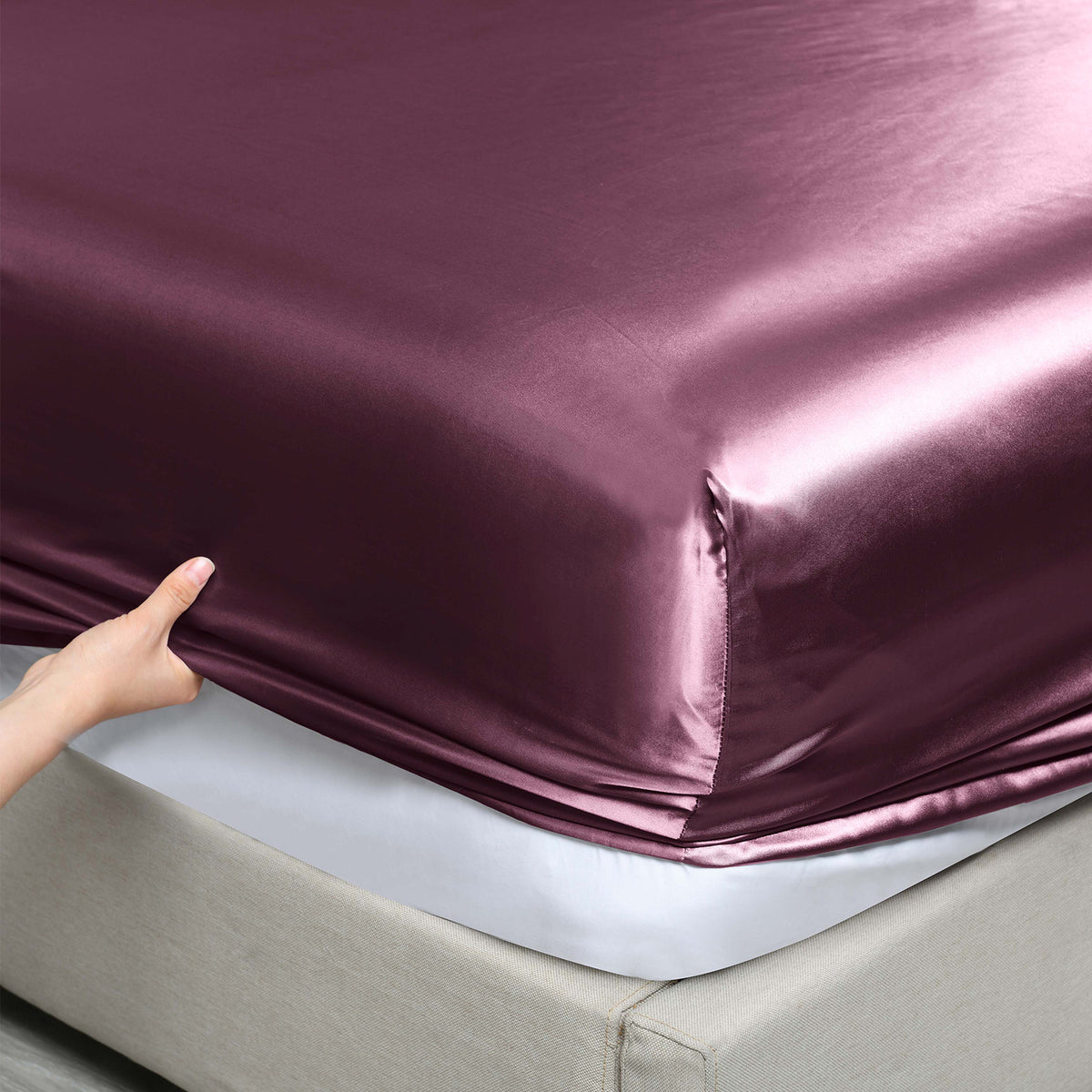 Satin Sheet Set | 3 Piece Fitted Sheet & Pillowcase | Soft | King | Malaga Wine