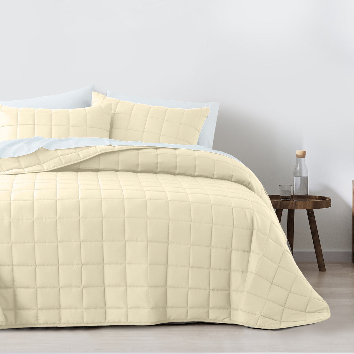 Coverlet Set Bedspread | Soft Touch | Easy Care | Breathable | 3 Piece Set | Queen | Beige