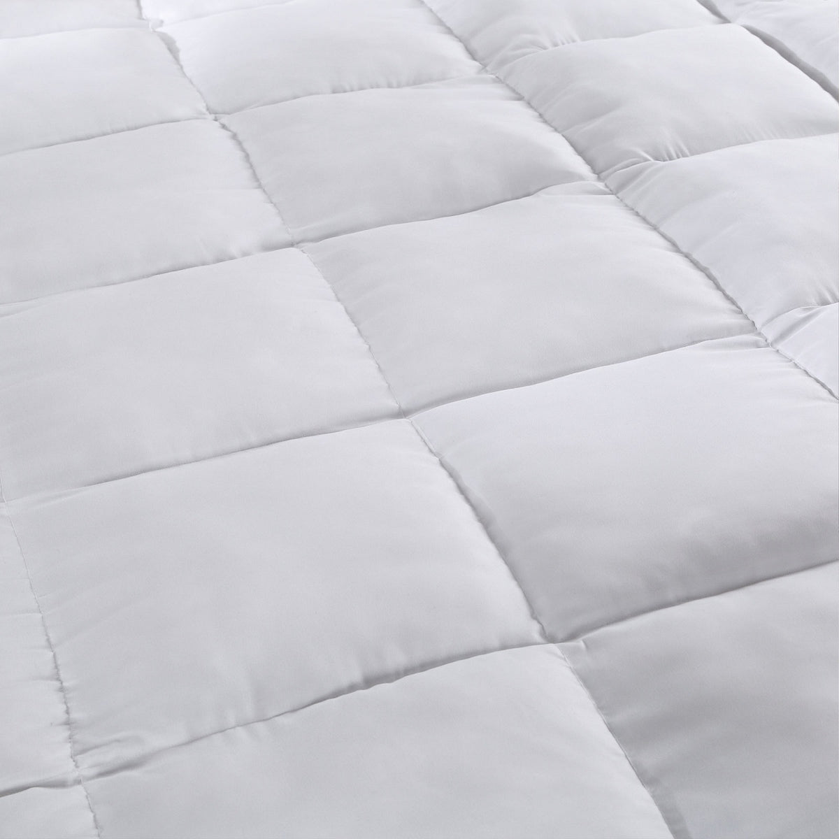1000GSM Luxury Bamboo Fabric Gusset Mattress Pad Topper Cover | Queen | White