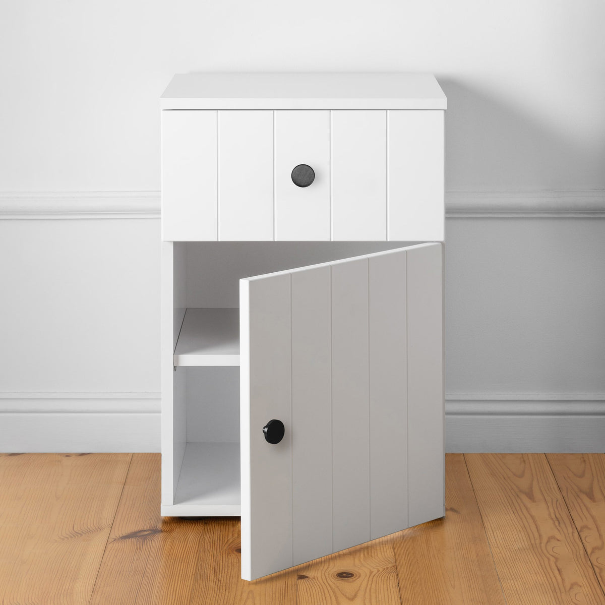 PORTO BEDSIDE TABLE | White | VJ Panel | Round Black