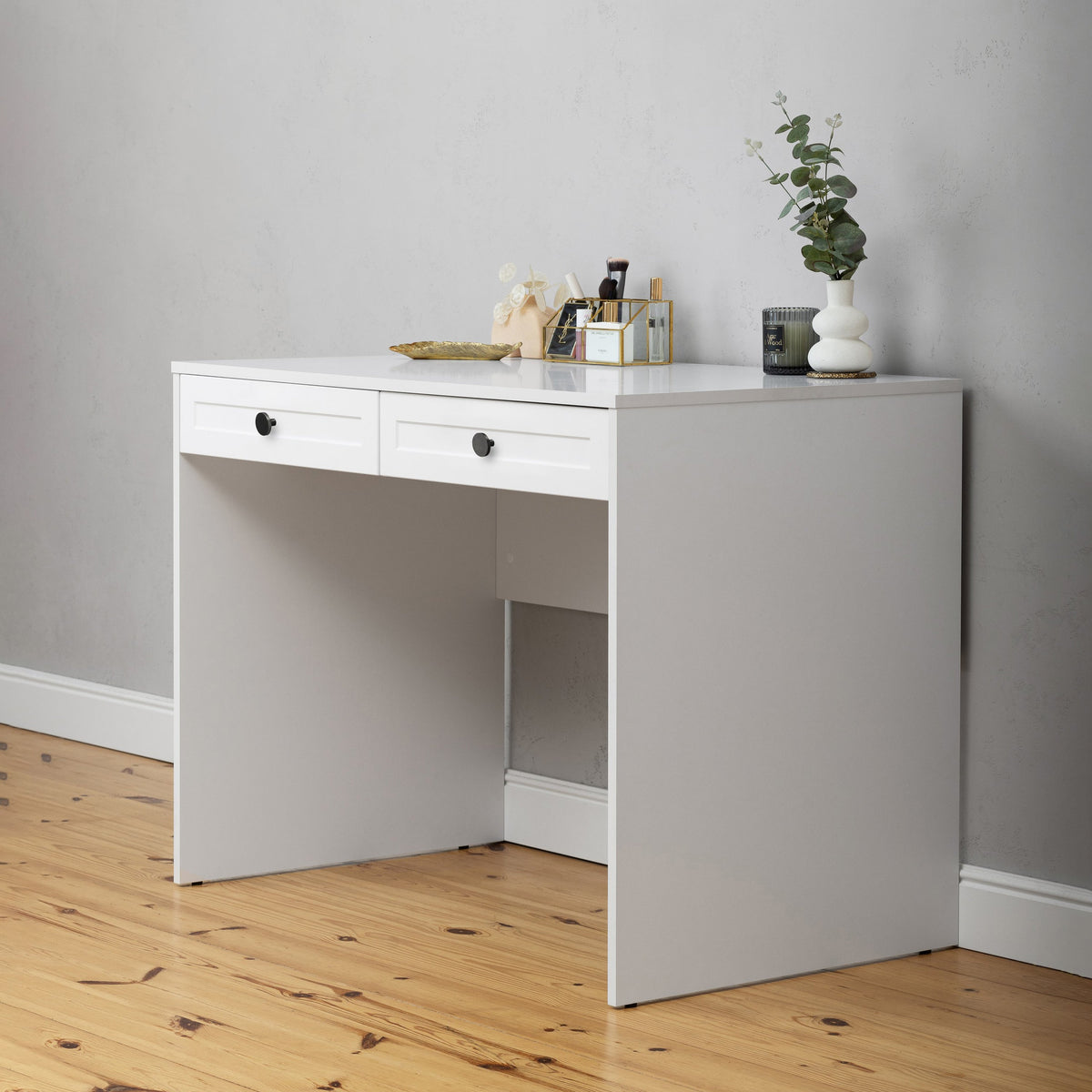 Odessa Desk | White | Hamptons Style | Round Black Handle