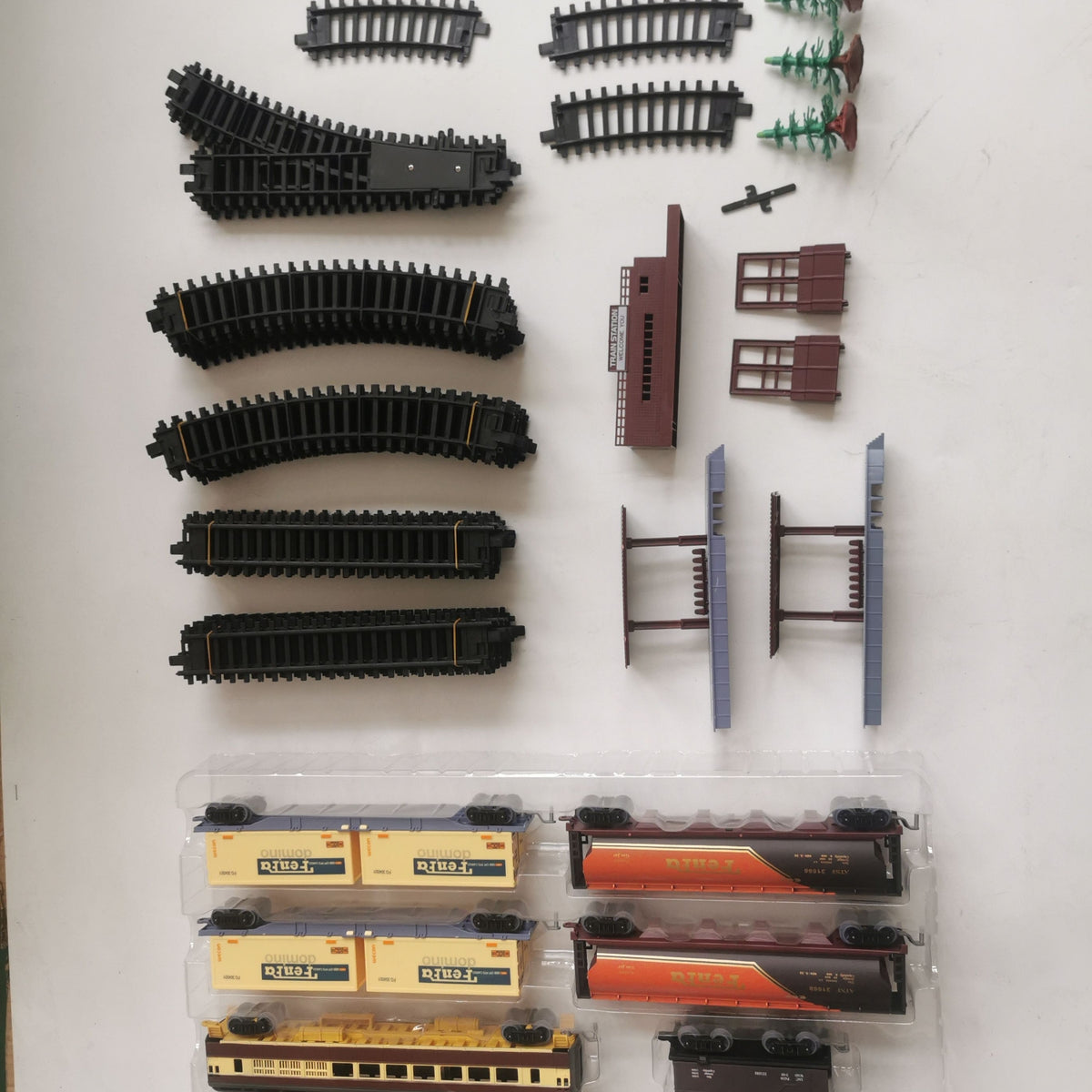 Electric Large Classic Train Set | Rail Track Carriages | Kids Vehicle Toy Gift