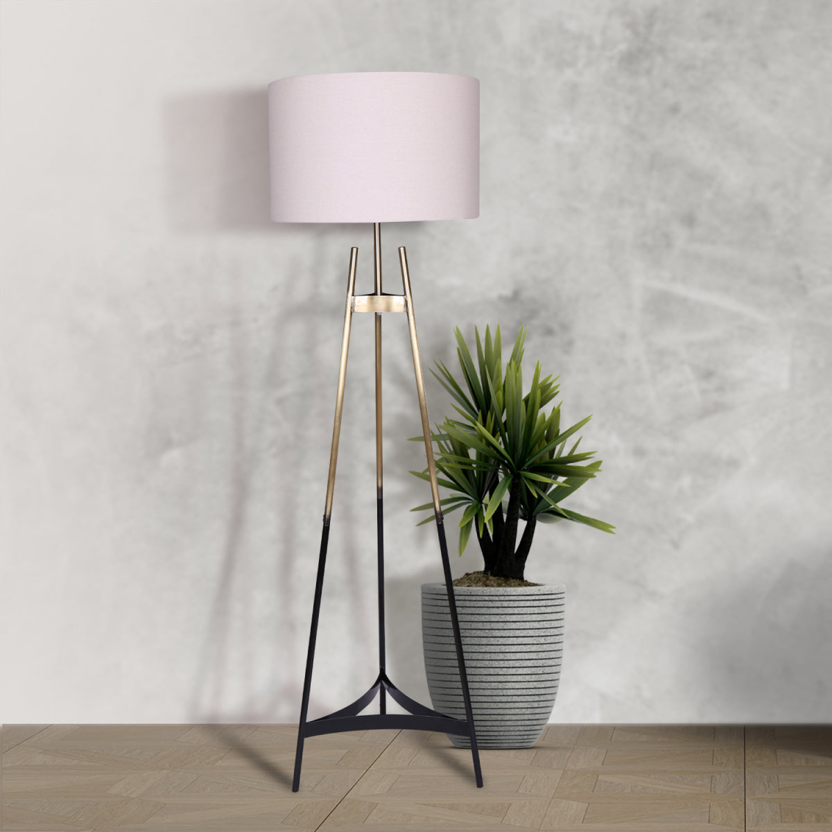 Metal Tripod Electric Floor Lamp | Gradient Finish