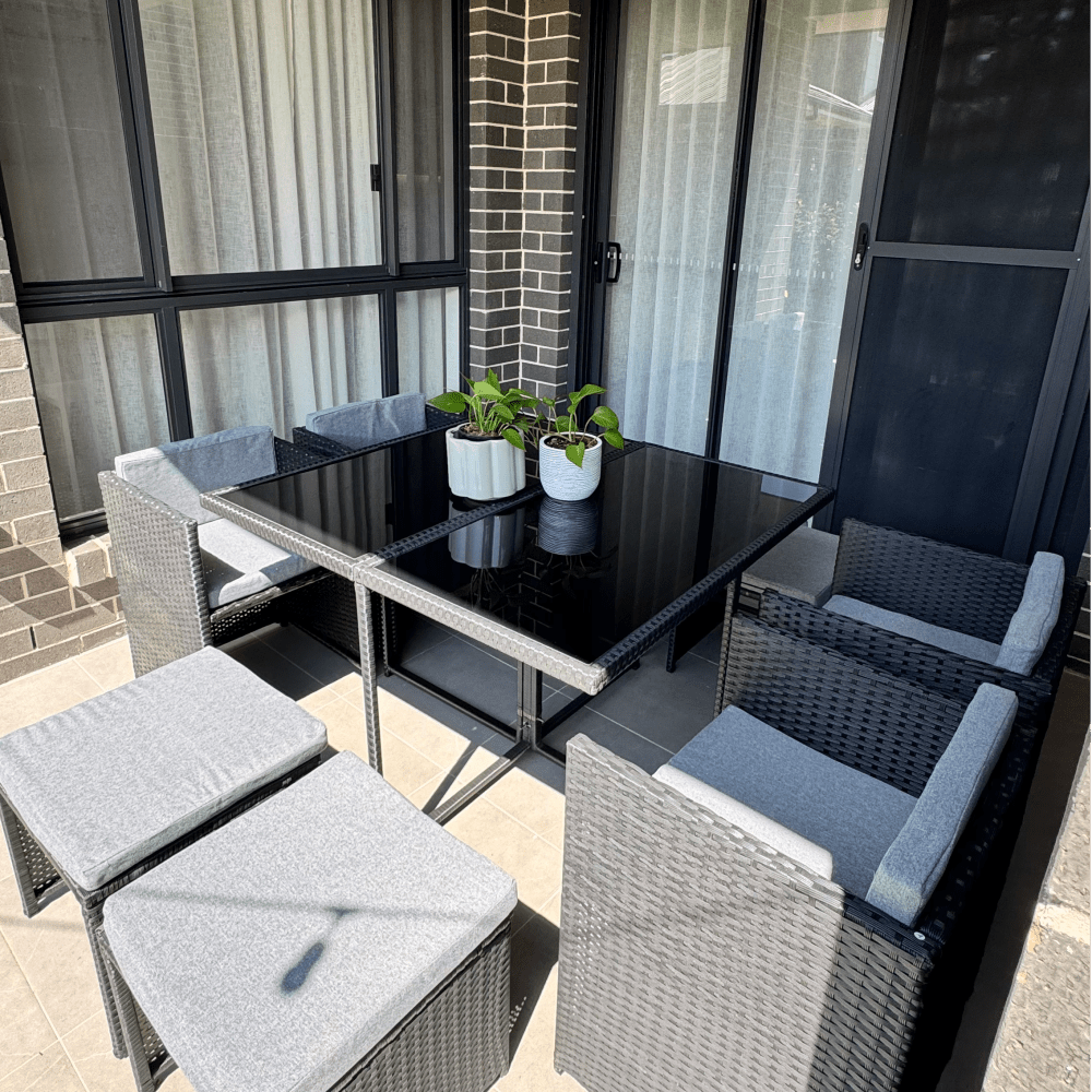 Horrocks 8 Seater Outdoor Dining Set – Black