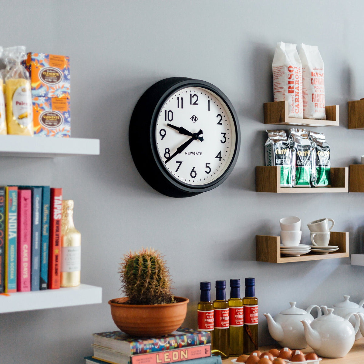 50S Electric Clock | Black