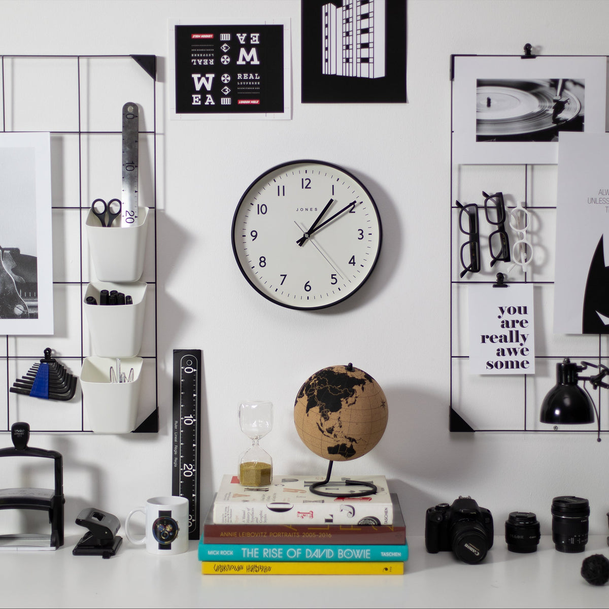 Jones Jam Clock | Matte Black