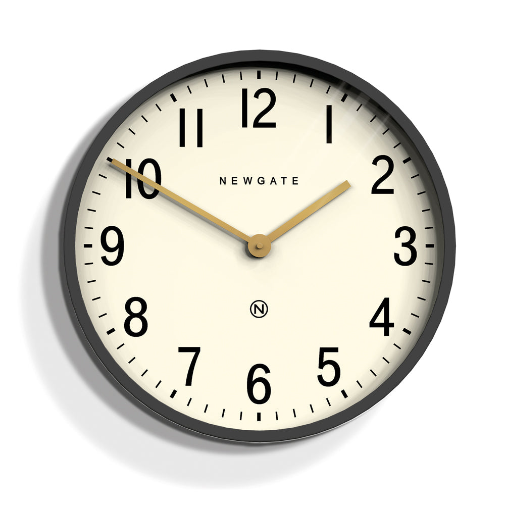 Mr Edwards Clock | Matte Blizzard Grey