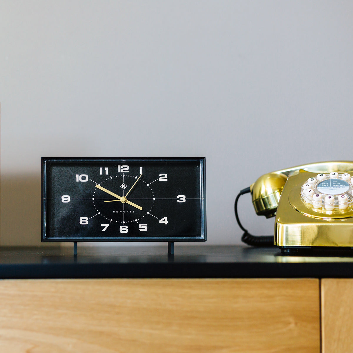 Wideboy Alarm Clock | Black | Reverse Dial