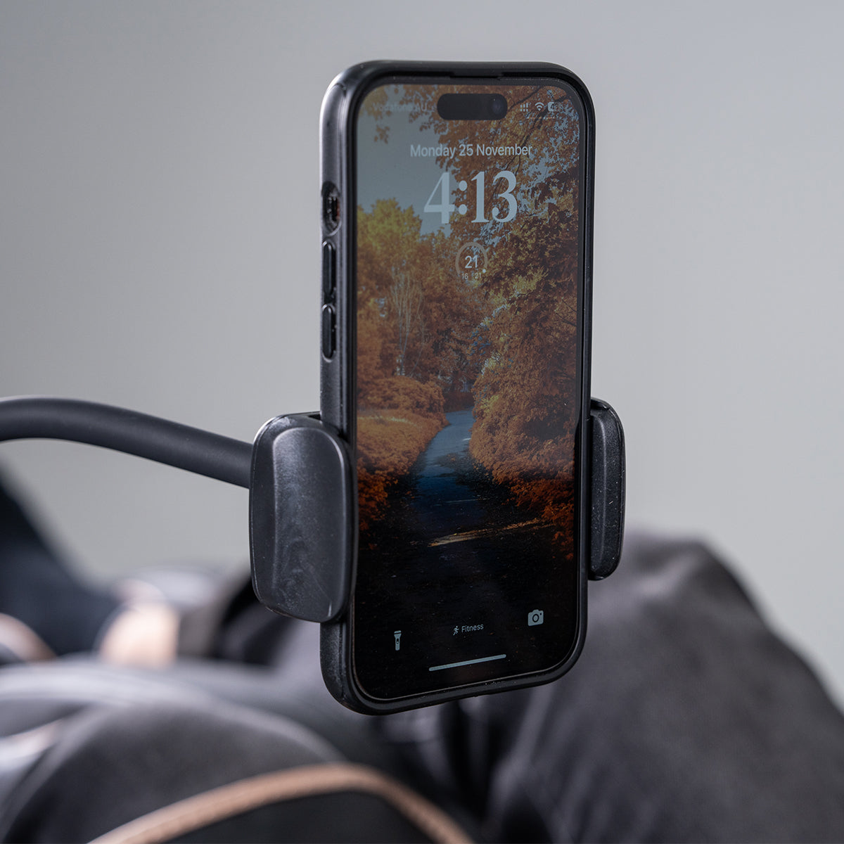 Regen8 LuxCloud Glide Massage Chair | Zero Gravity | Heated | Full-Size SL Track | Premium Relaxation