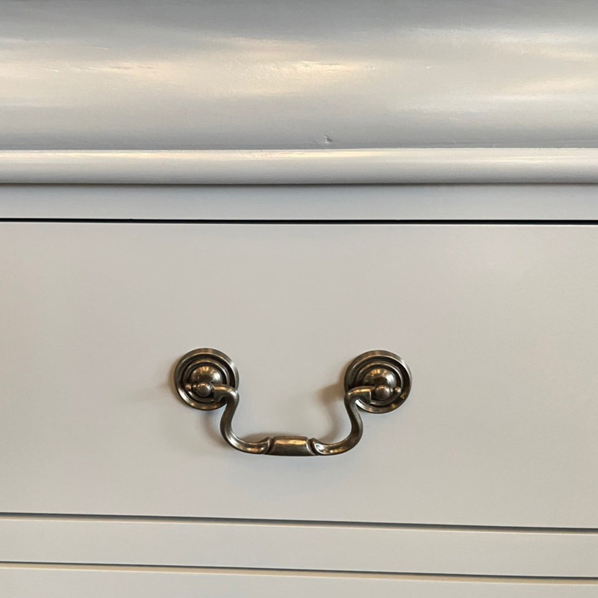Tallboy with 5 Storage Drawers in Solid Wood | Metal Handles | White Colour