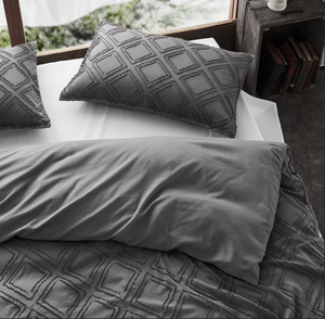 Tufted Ultra Soft Microfiber Quilt Cover Set | King | Smoke