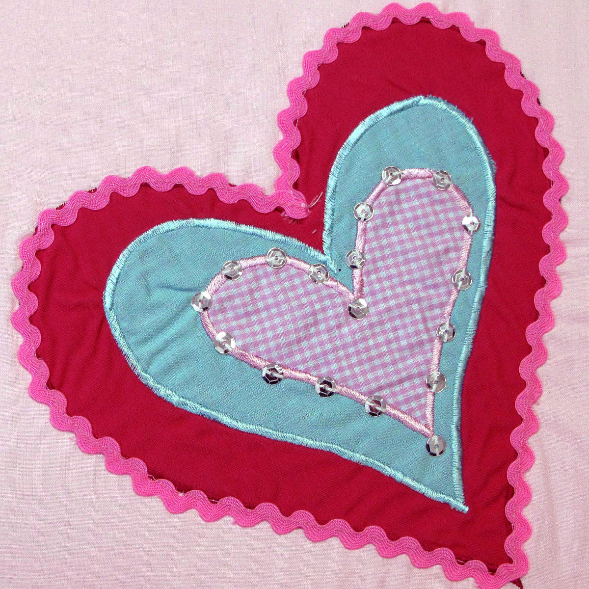 Amia Hearts Embroidered Quilt Cover Set | Single