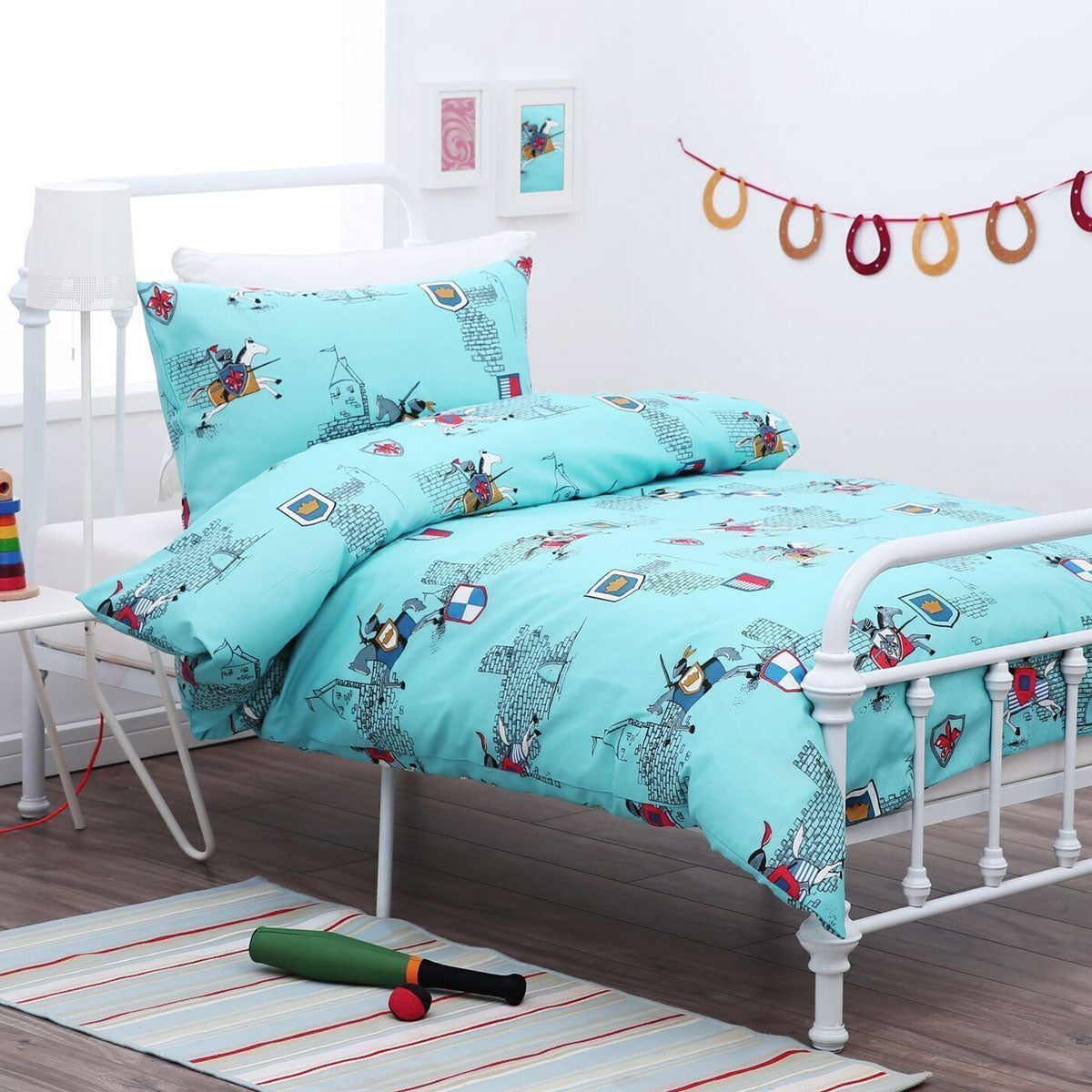 Knight Horse Polyester Cotton Quilt Cover Set | Single