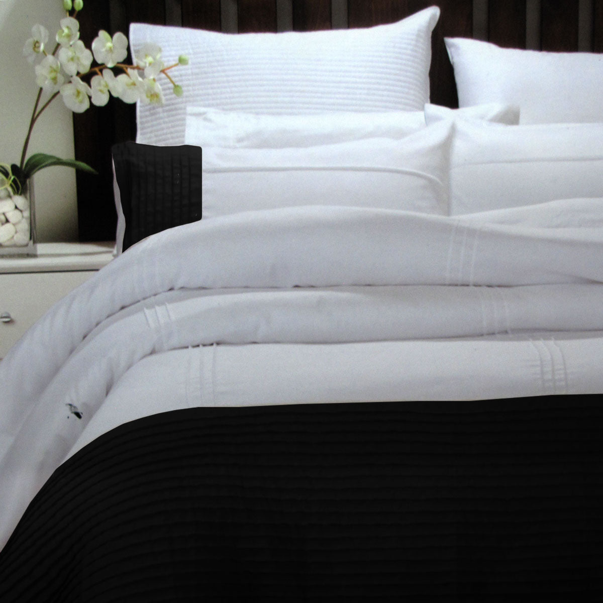 Pintuck Black Quilt Cover Set | Single