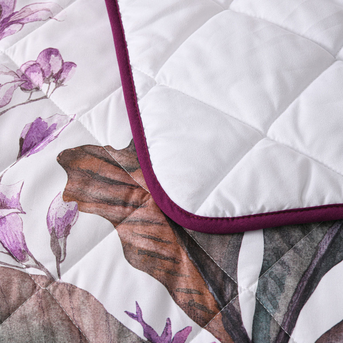 Bianca Abigail Quilted Bedspread Set | Berry Floral Print | King