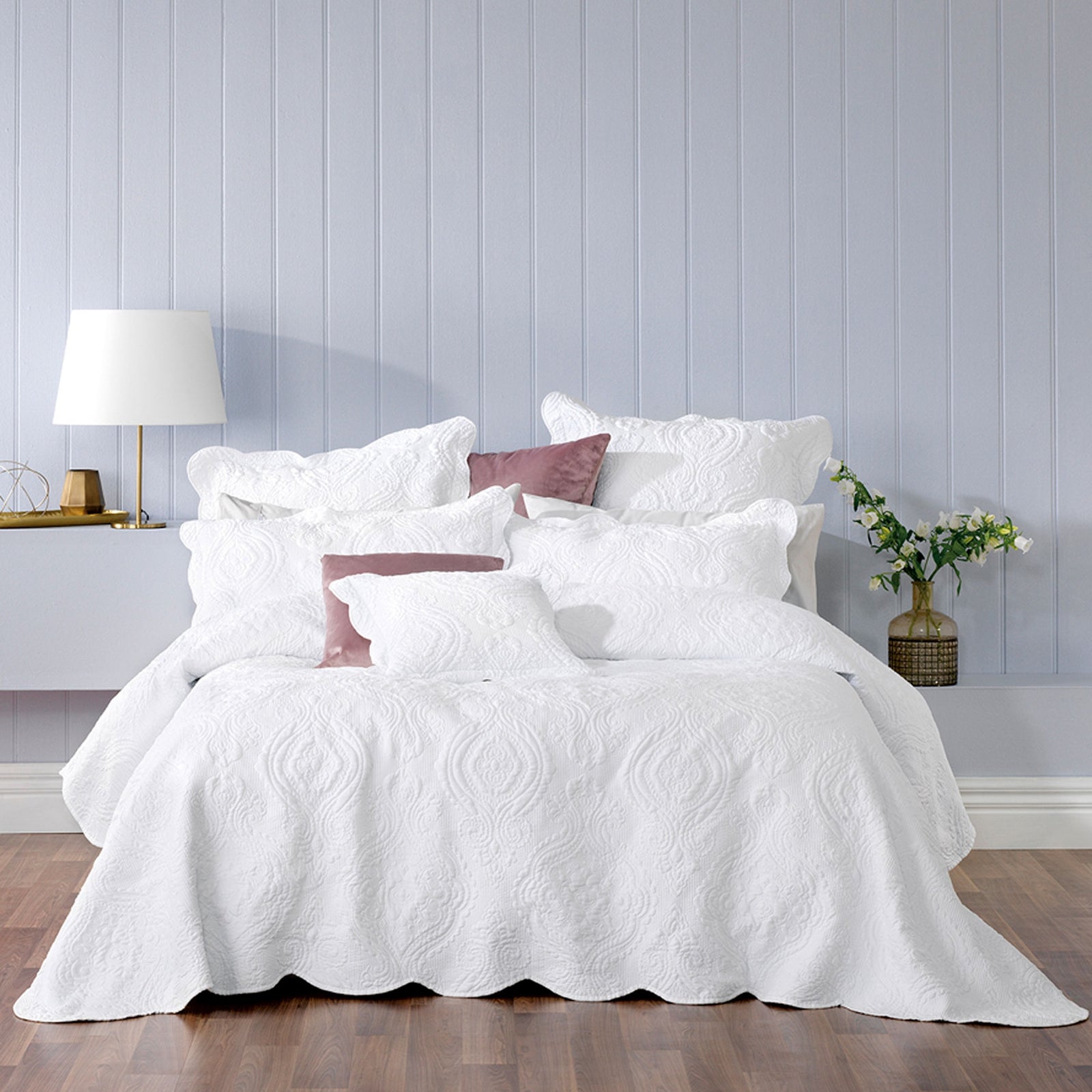 Bianca Elegance Cordelia White Bedspread Set | Queen