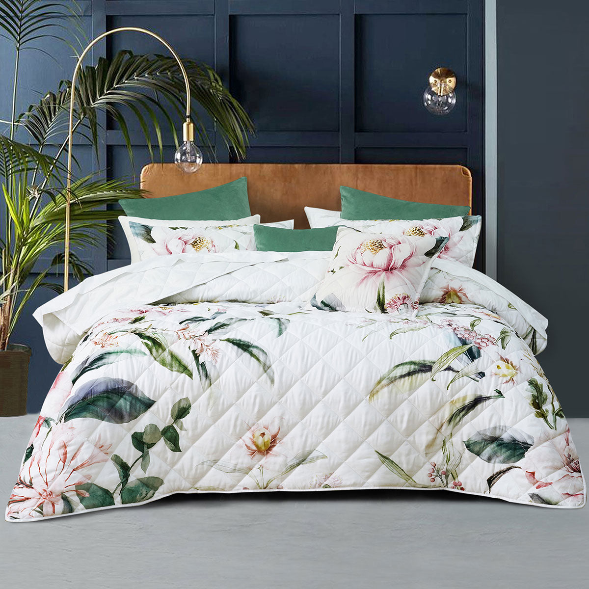 Bianca Indi White Polyester Coverlet Set | Queen/King
