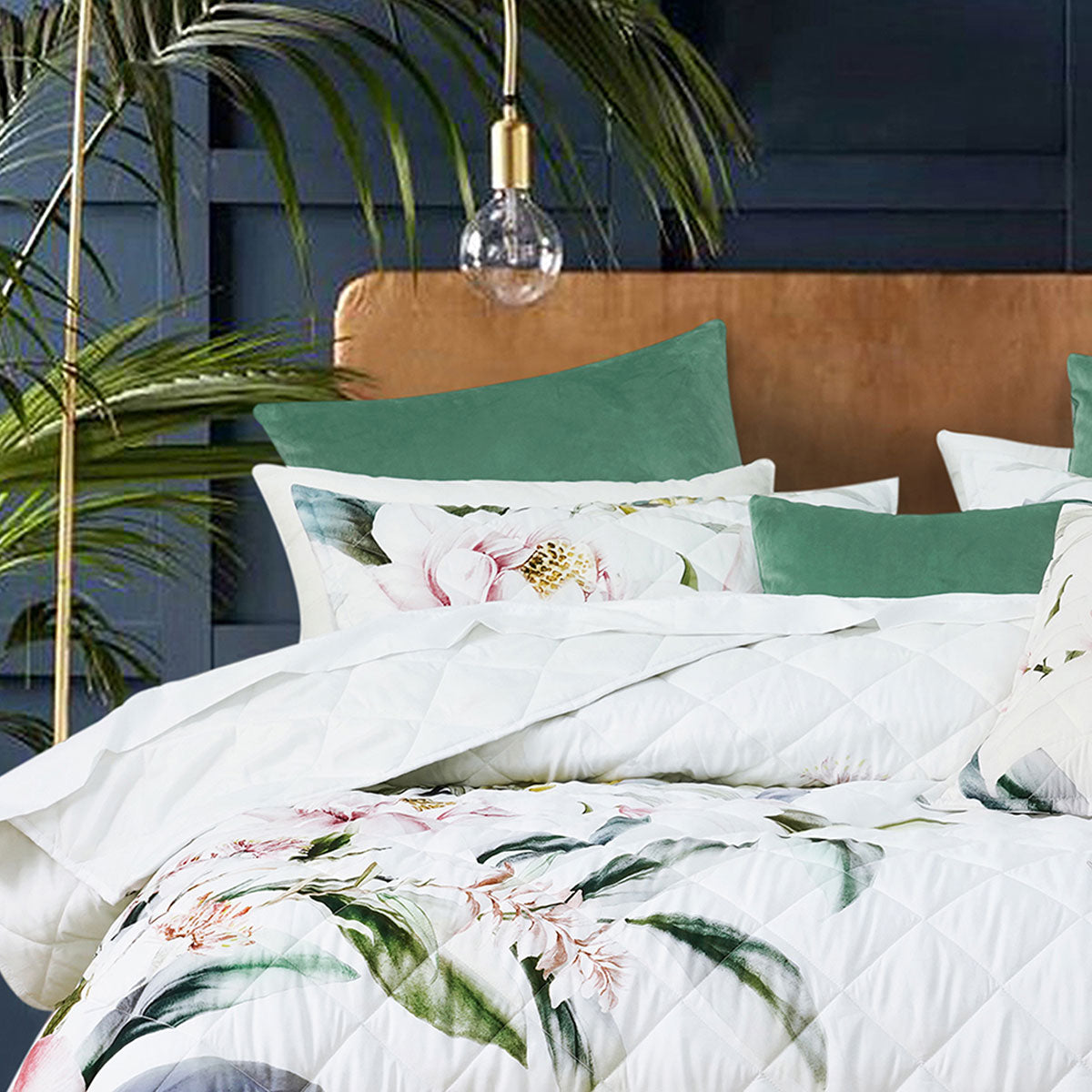 Bianca Indi White Polyester Coverlet Set | Queen/King