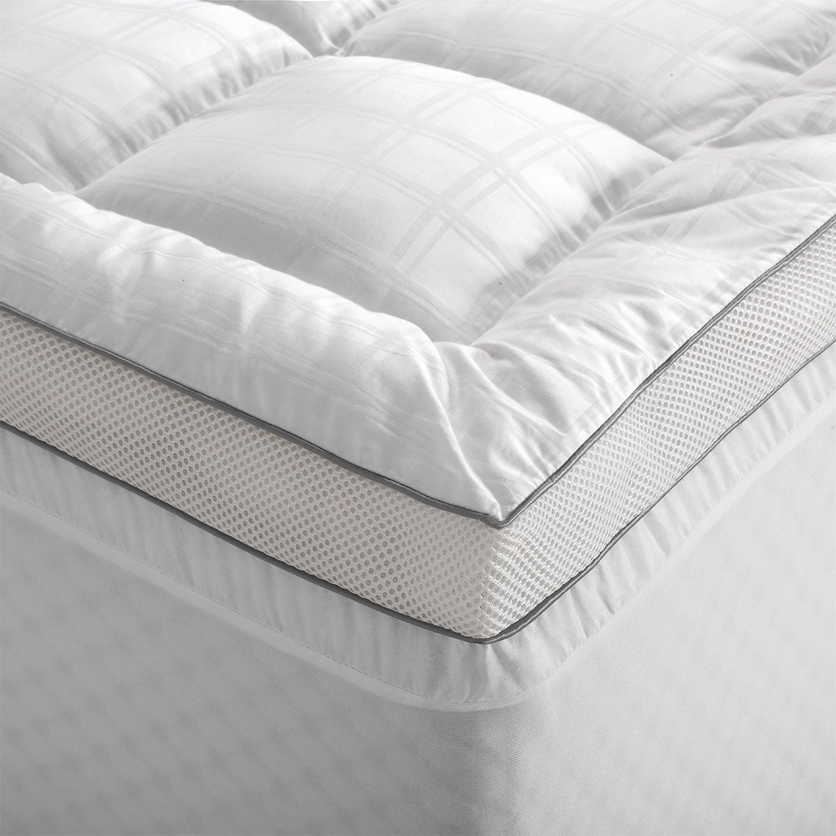 Accessorize Deluxe Hotel Mattress Topper | King Size | Premium Comfort