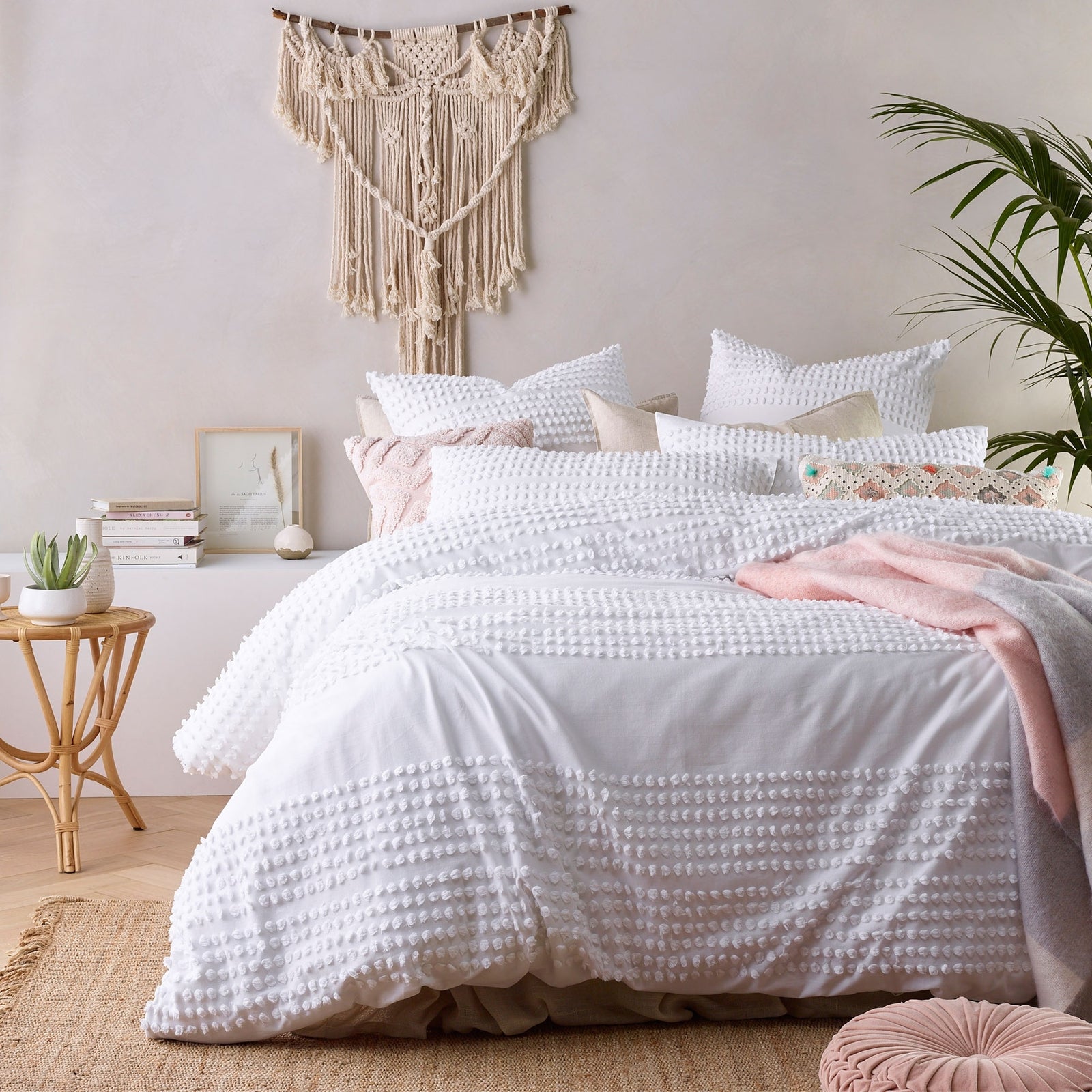 Vintage Design Homewares | Betty White | Quilt Cover Set | King
