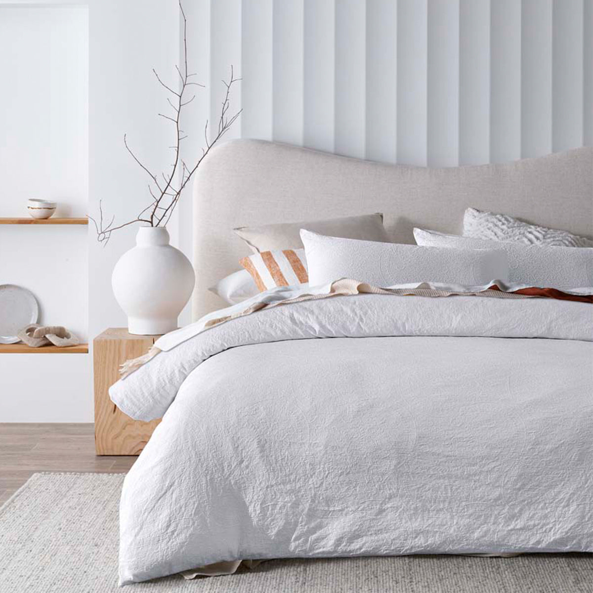 Accessorize Elma White Jacquard Quilt Cover Set | Queen