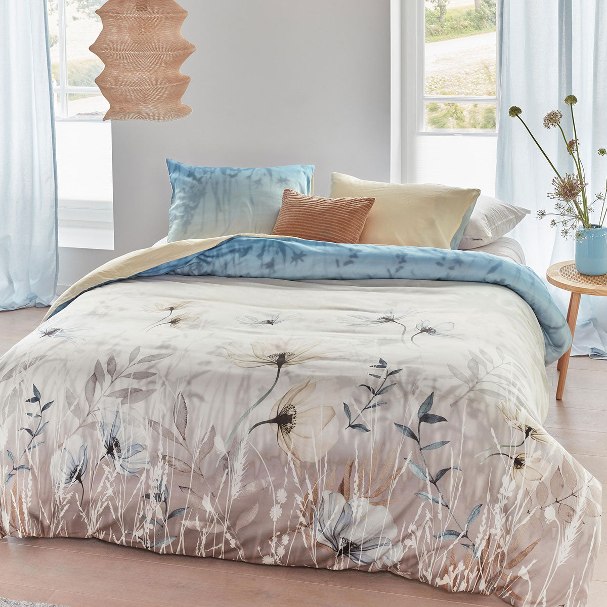 Bedding House | Isabelle Light Blue Cotton Sateen | Quilt Cover Set | King