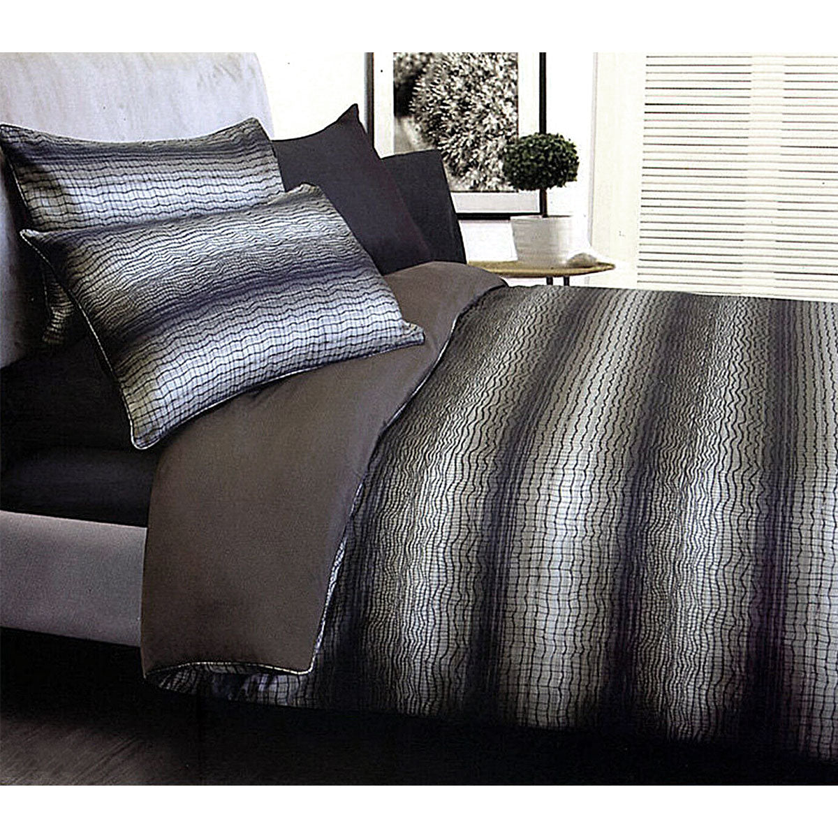 Accessorize | Lizard Brown Jacquard | Quilt Cover Set | Double