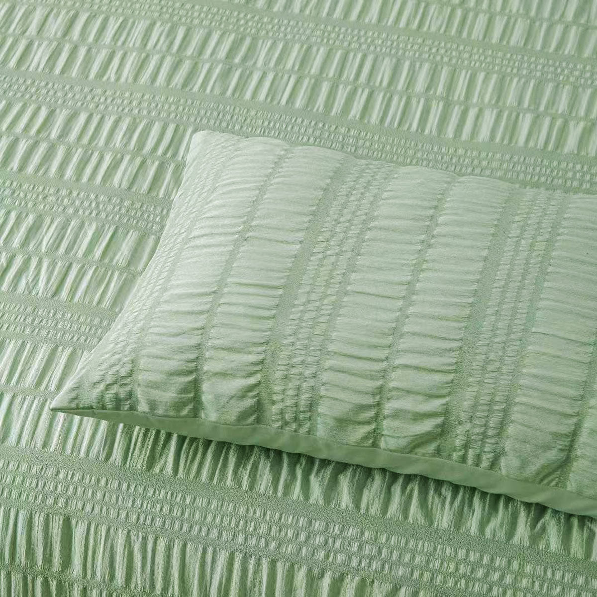 Accessorize Seersucker Sage Polyester Quilt Cover Set | King