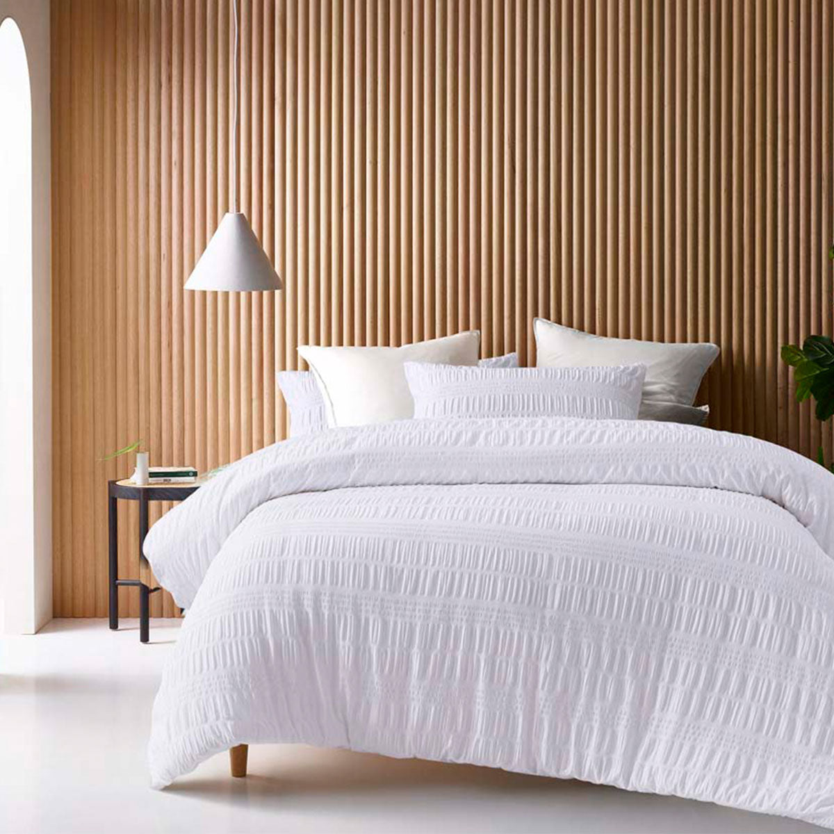 Accessorize Seersucker White Quilt Cover Set | Queen