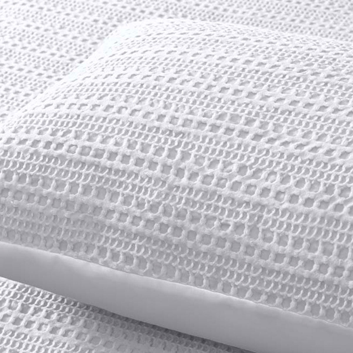 Accessorize Soho Waffle White Quilt Cover Set | Queen