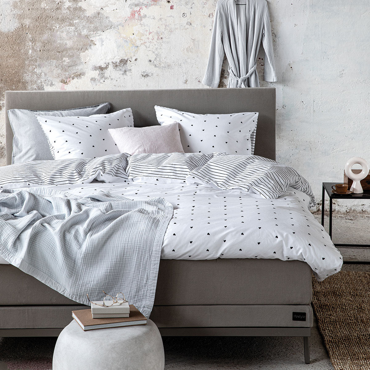 VTWonen | Striped Hearts Black & White Cotton | Quilt Cover Set | King