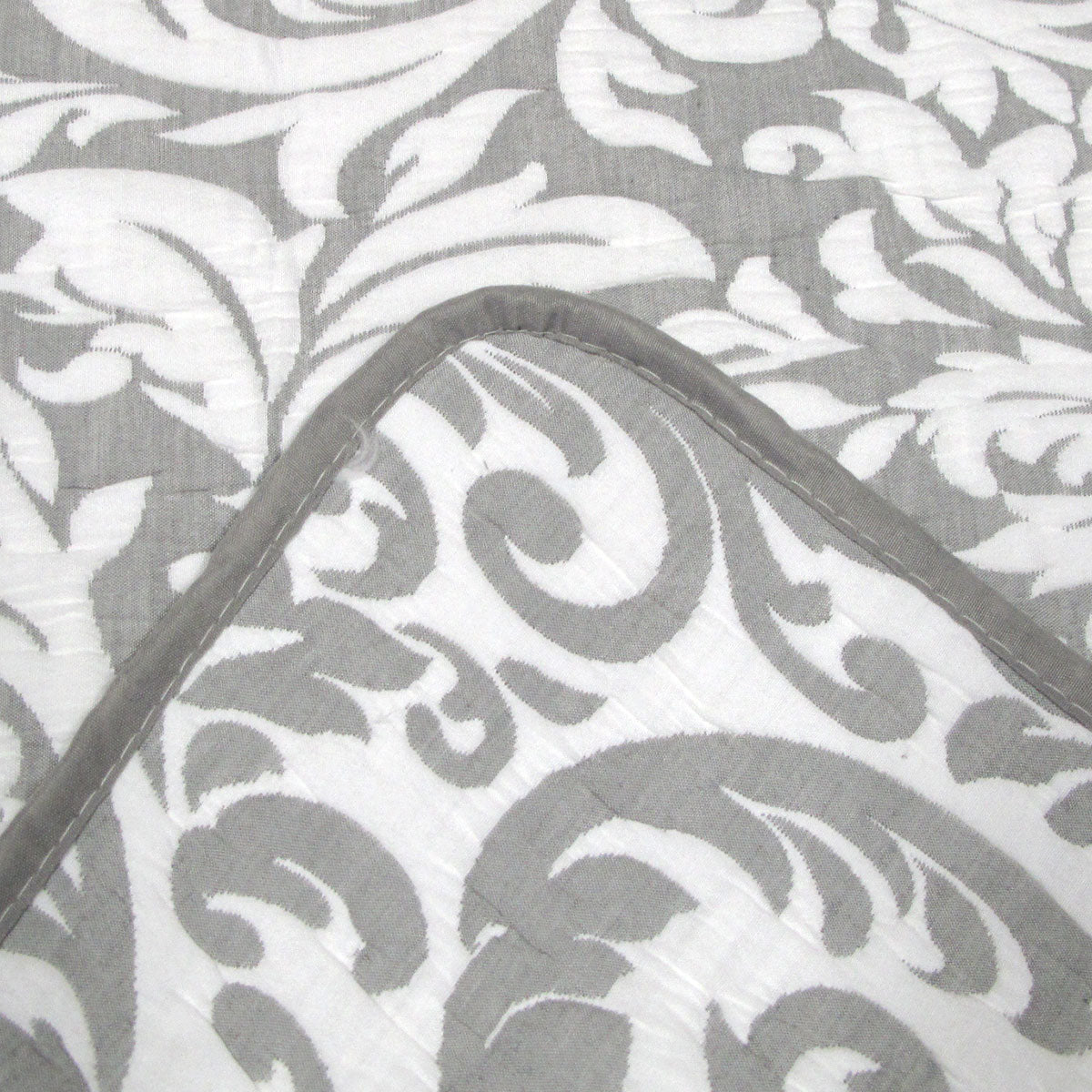 Jane Barrington Grey & White Lightly Quilted Jacquard Reversible Coverlet Set | King