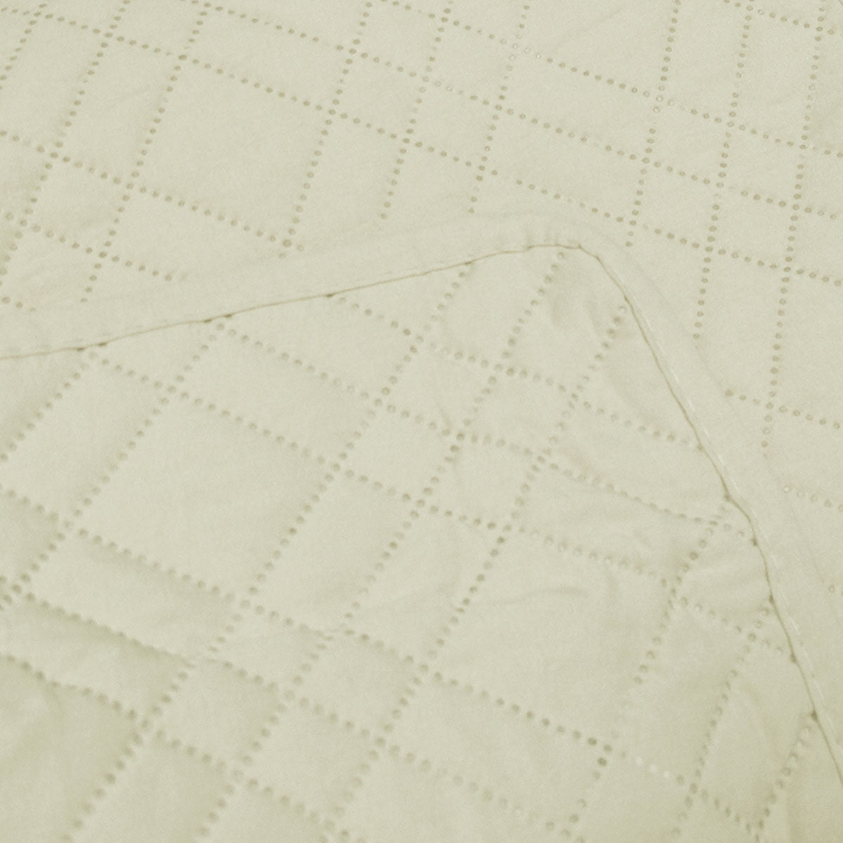 Jane Barrington Morris | Light Cream Ultrasonic Embossed Lightly Quilted Reversible Coverlet Set | Queen