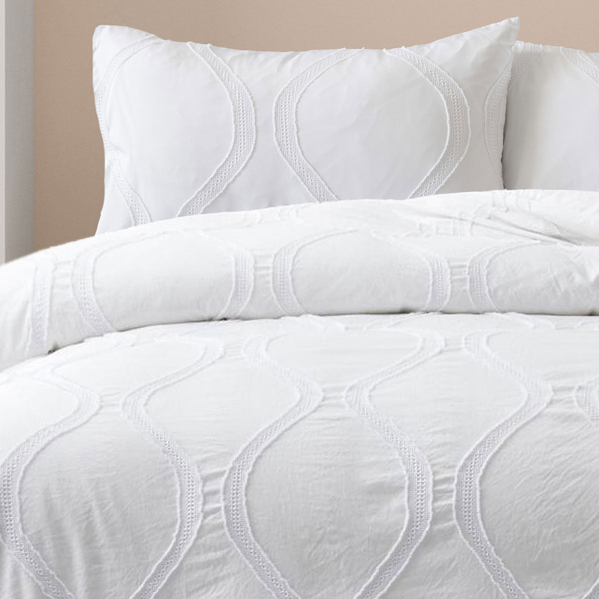Ardor Lucy White Tufted Detail Quilt Cover Set | Double