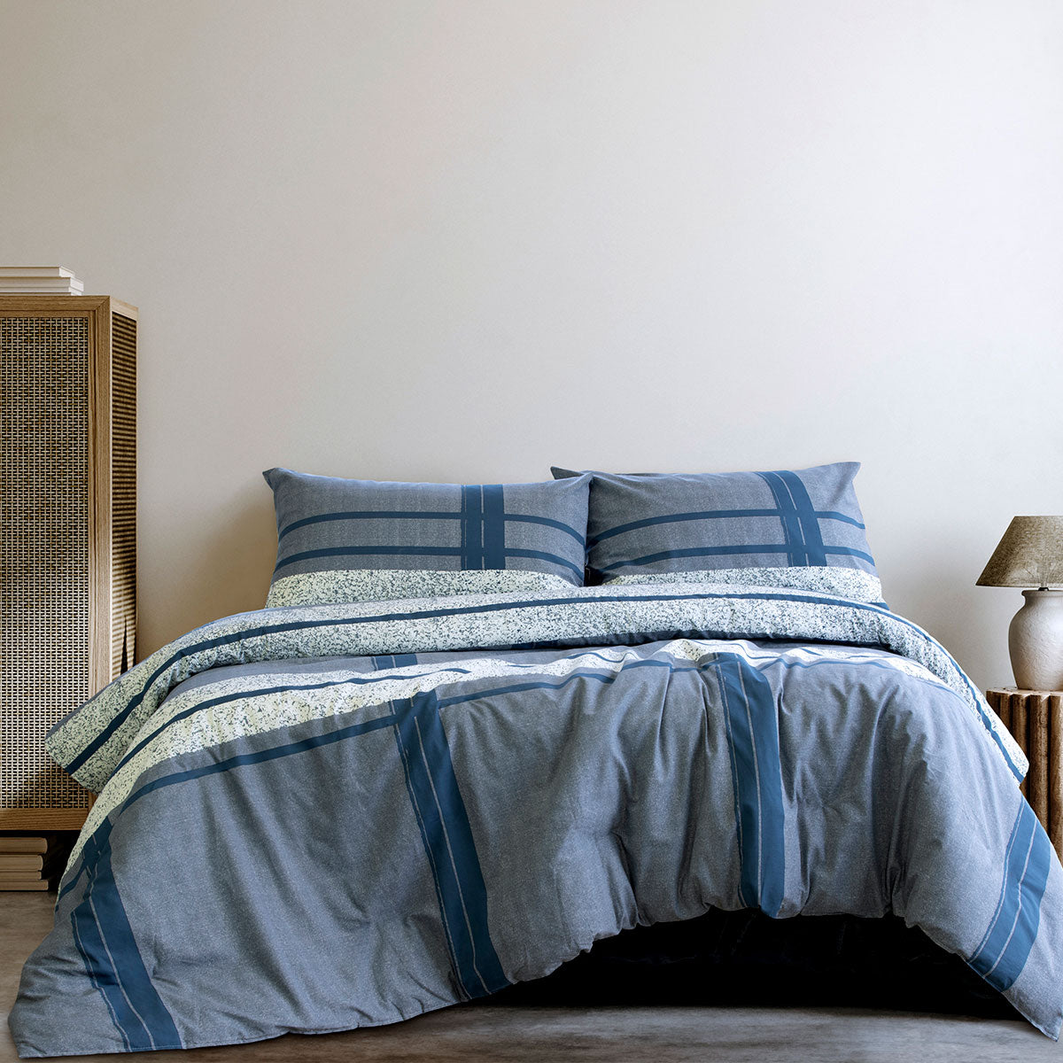 Ardor Mateo Navy Polyester Cotton Quilt Cover Set | King