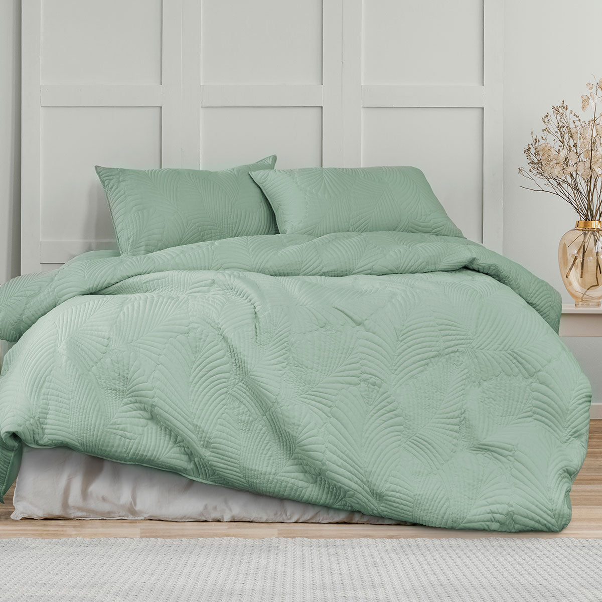 Ardor Molly Palm Green Quilted Quilt Cover Set | King